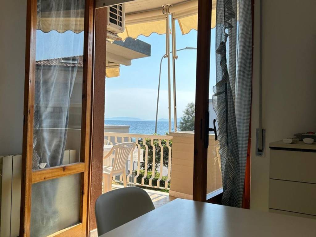 Appartamento a Follonica in Via Isola dello Sparviero, 8 - Foto 3