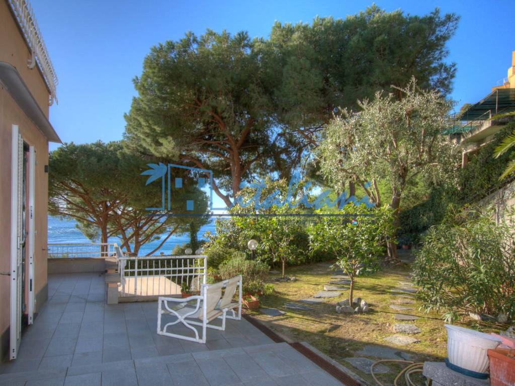 Villetta a schiera a Varazze in Via dei Gerani - Foto 3