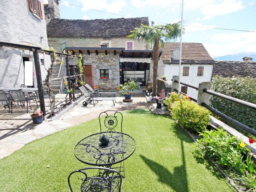 Casa indipendente a Masera in Frazione Rivoria - Foto 2
