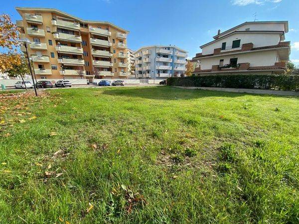 Terreno a Pescara in Via Alessandro Volta - Foto 2