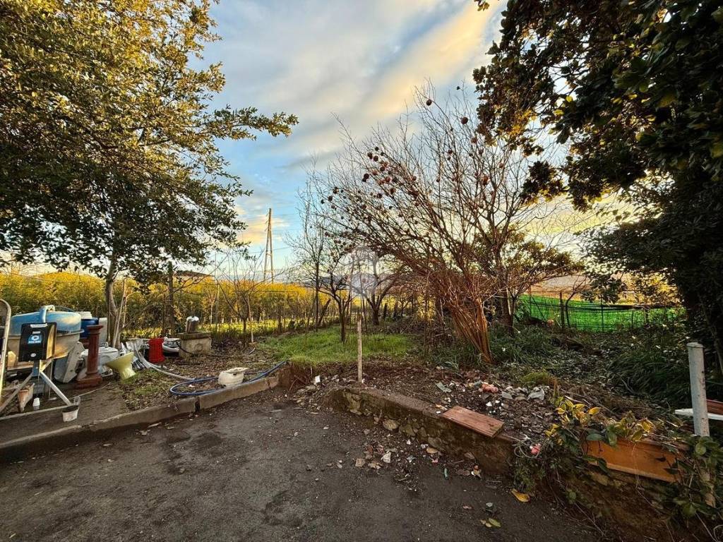 Casa indipendente a Quarrata in Via statale, 106 - Foto 3