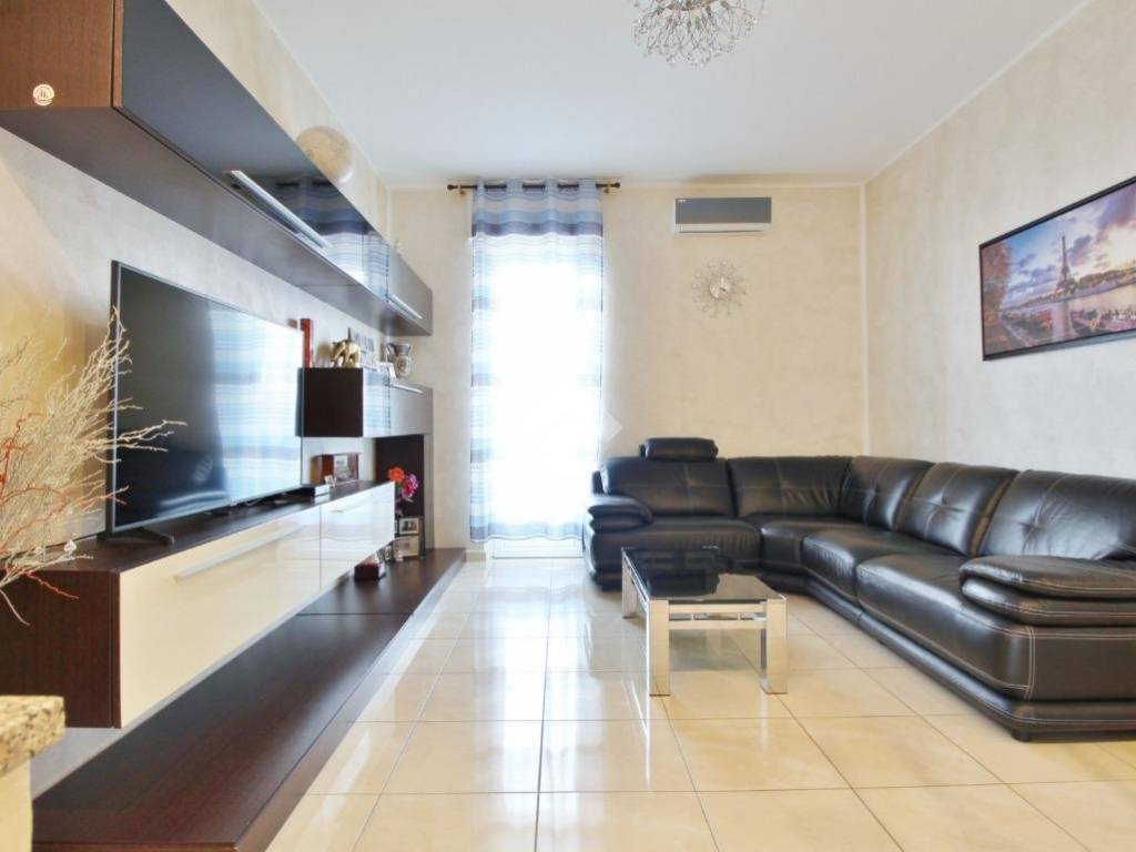 Appartamento a Usmate velate in Corso Italia - Foto 2