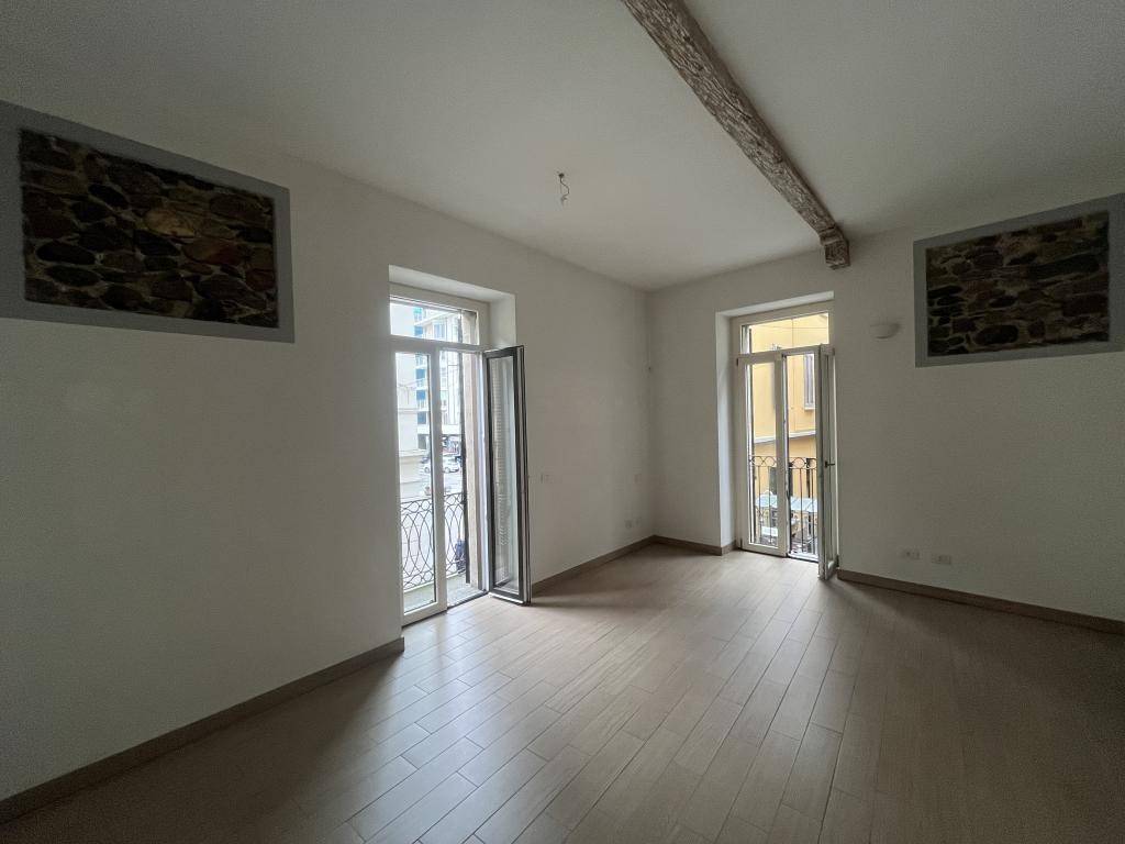 Appartamento a Sesto calende in Via Roma - Foto 3