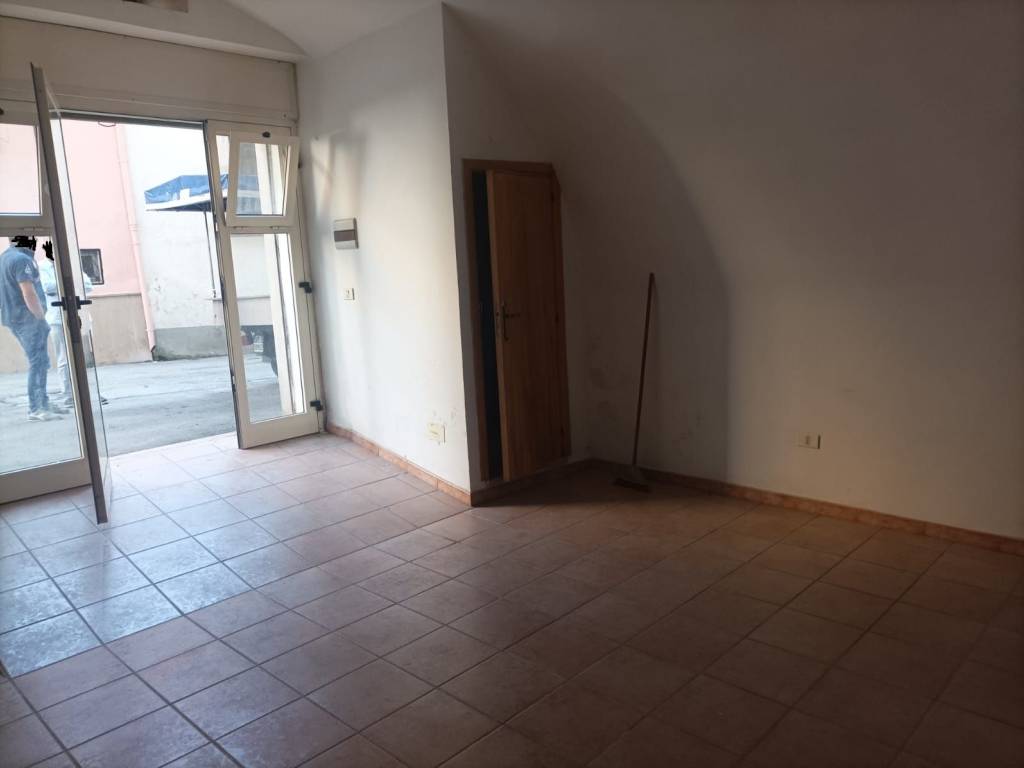 Box / garage a Vico del gargano in Via Sbrasile, 40 - Foto 3