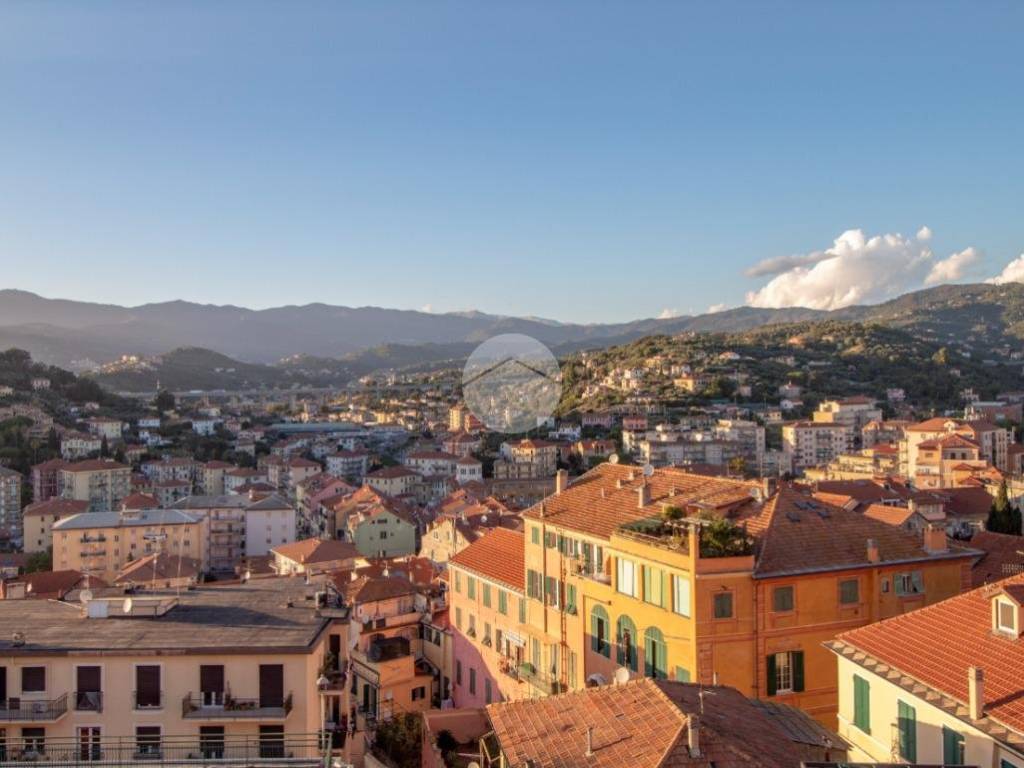 Appartamento a Imperia in Via Carlo Botta, 31 - Foto 3