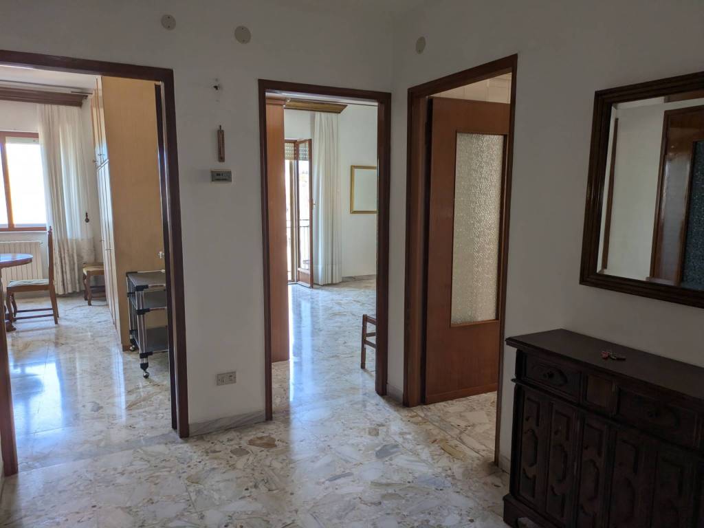 Appartamento a Taranto in Via Livio Andronico, 52 - Foto 4