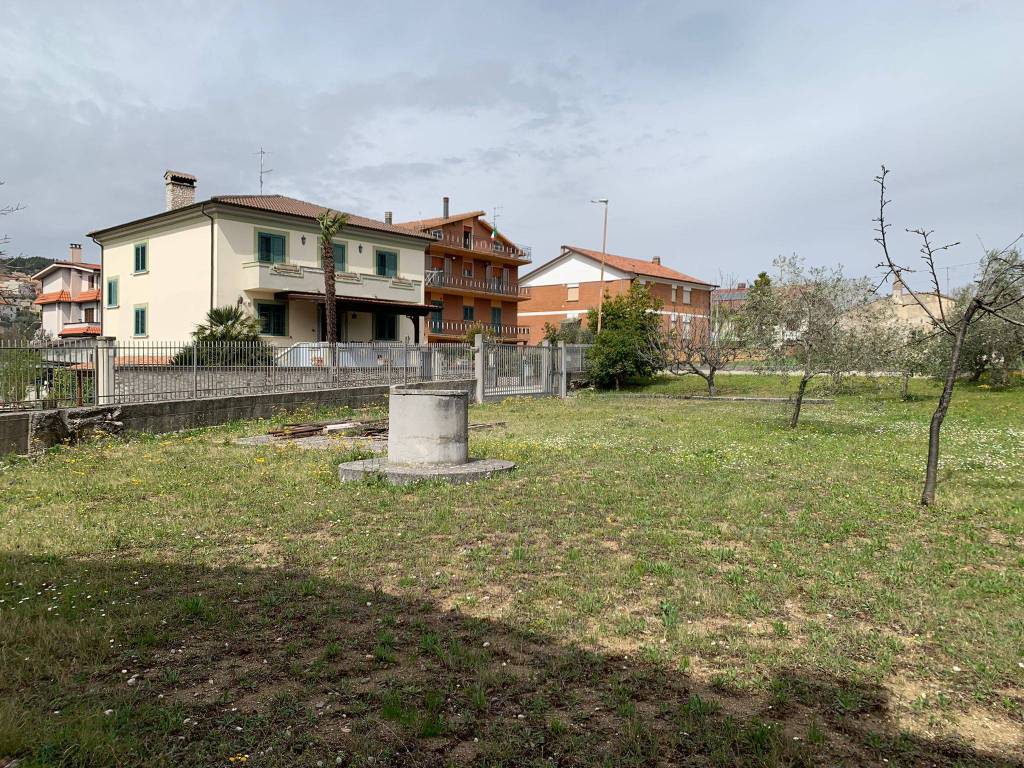 Terreno a Macchia d'isernia in Via Guglielmo Marconi - Foto 2