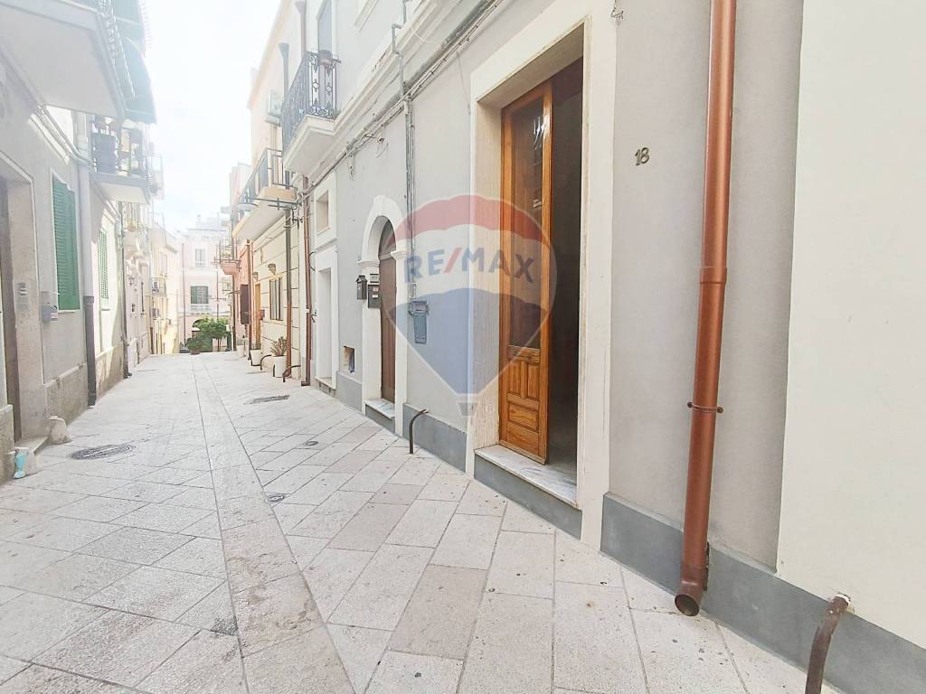 Casa indipendente a Brindisi in Via Nicola Antonio Cuggiò, 18 - Foto 3