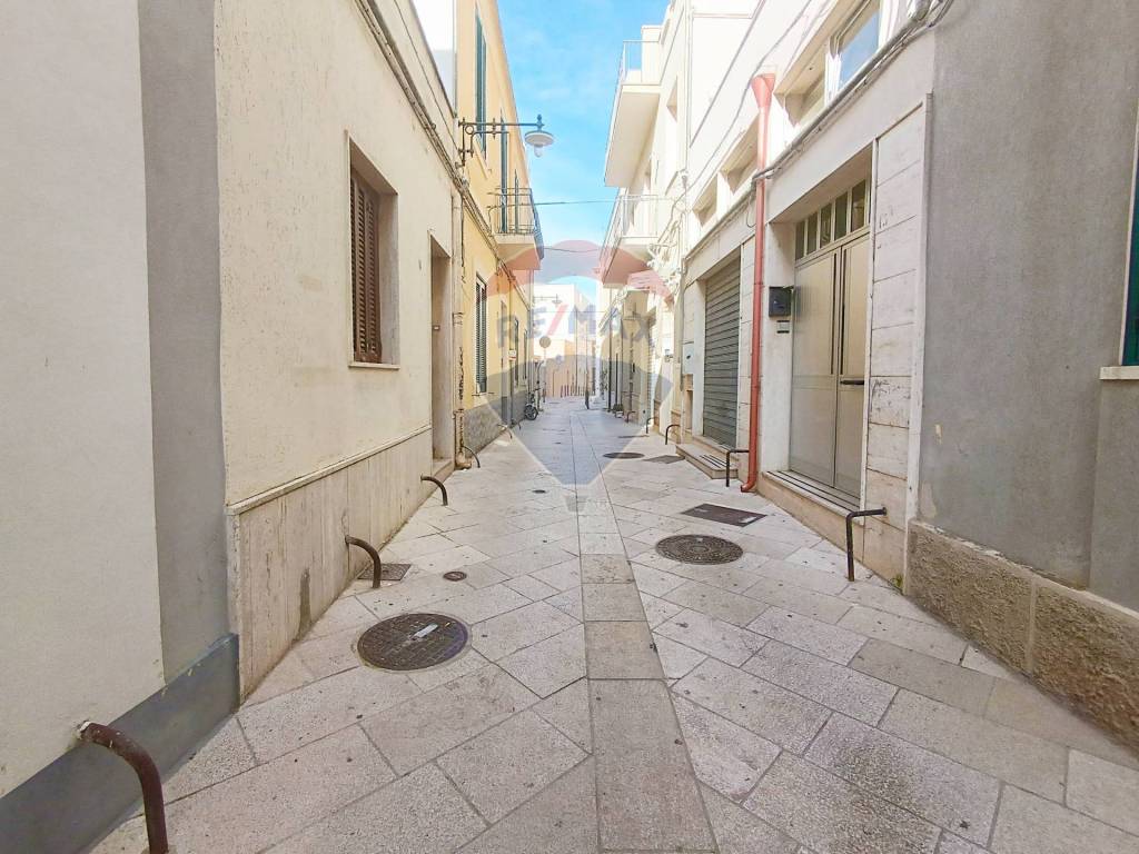 Casa indipendente a Brindisi in Via Nicola Antonio Cuggiò, 18 - Foto 4