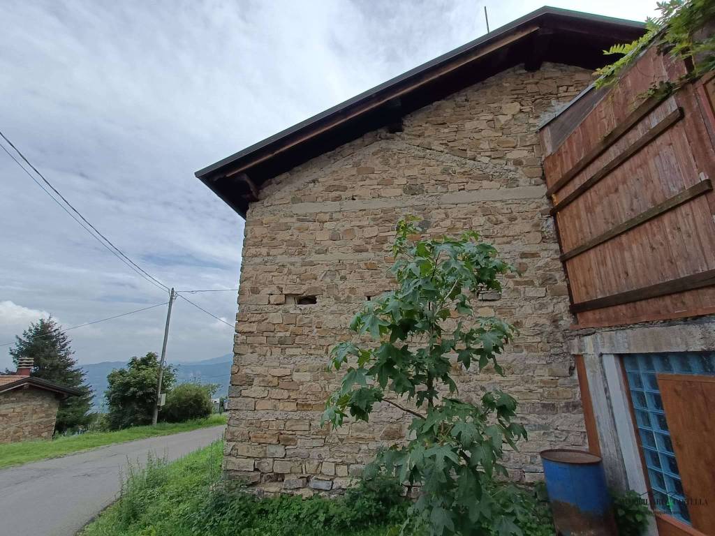 Casa indipendente a Villa minozzo in via Di Pradancino 25 - Foto 4