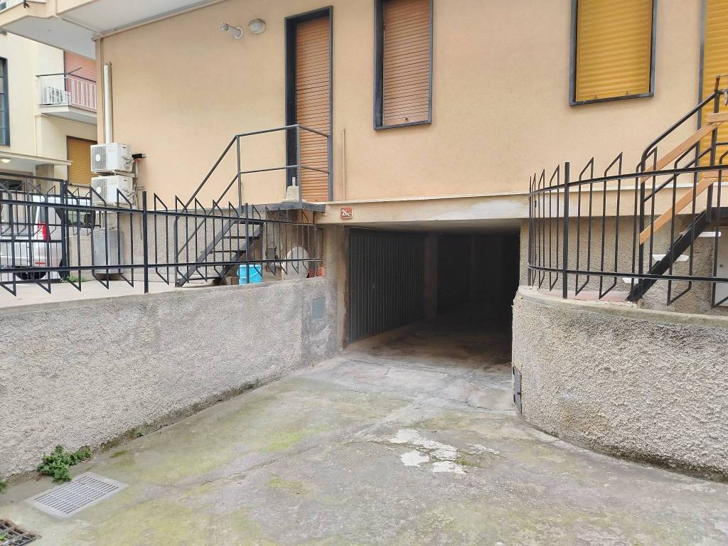 Box / garage a Spotorno in Via delle Strette, 26 - Foto 3