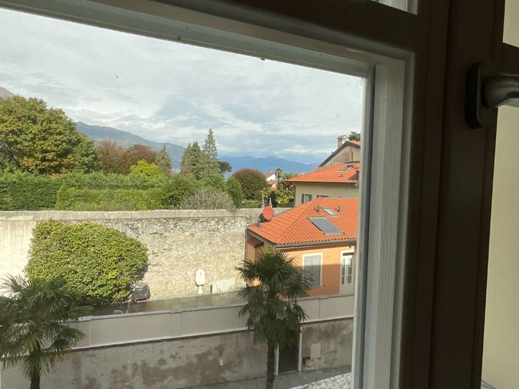Appartamento a Cannobio in Via Paolo Zaccheo, 16 - Foto 3