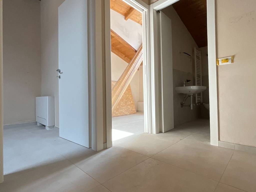 Appartamento a Cannobio in Via Paolo Zaccheo, 16 - Foto 5