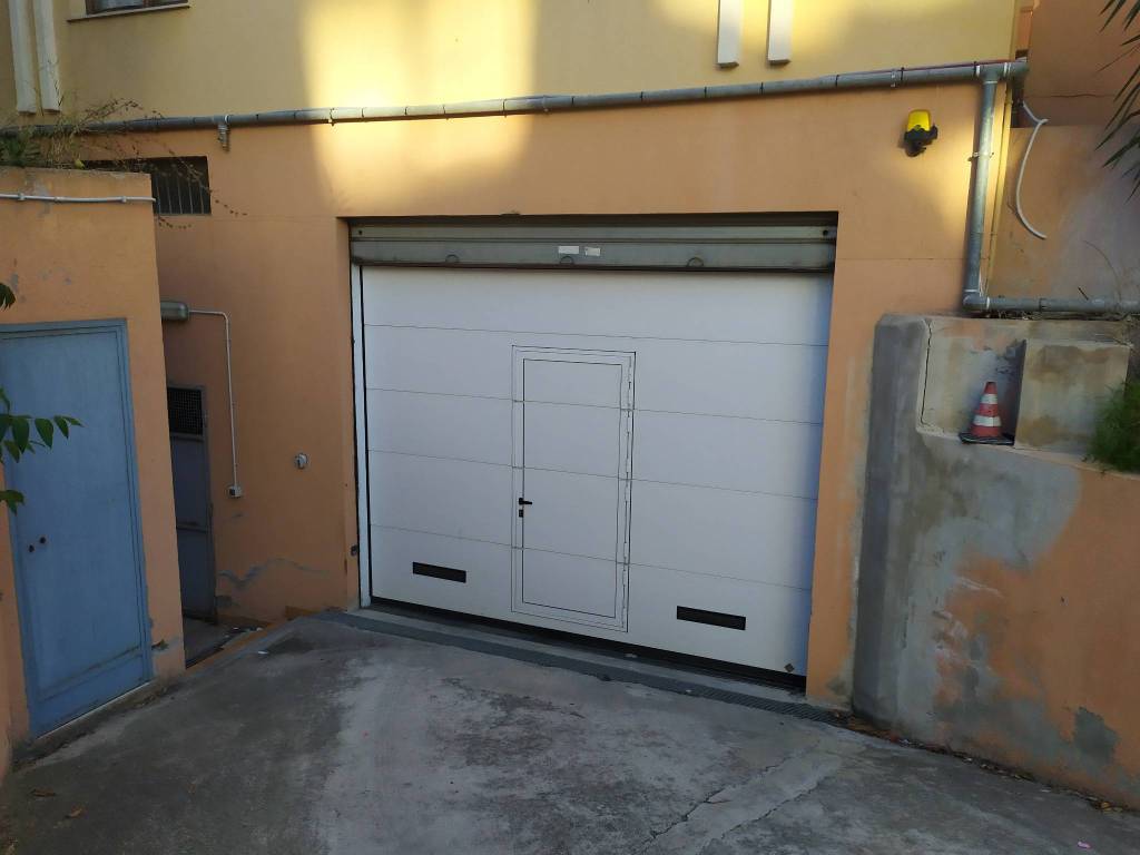 Box / garage a Cagliari in Via Giovanni Capula - Foto 2