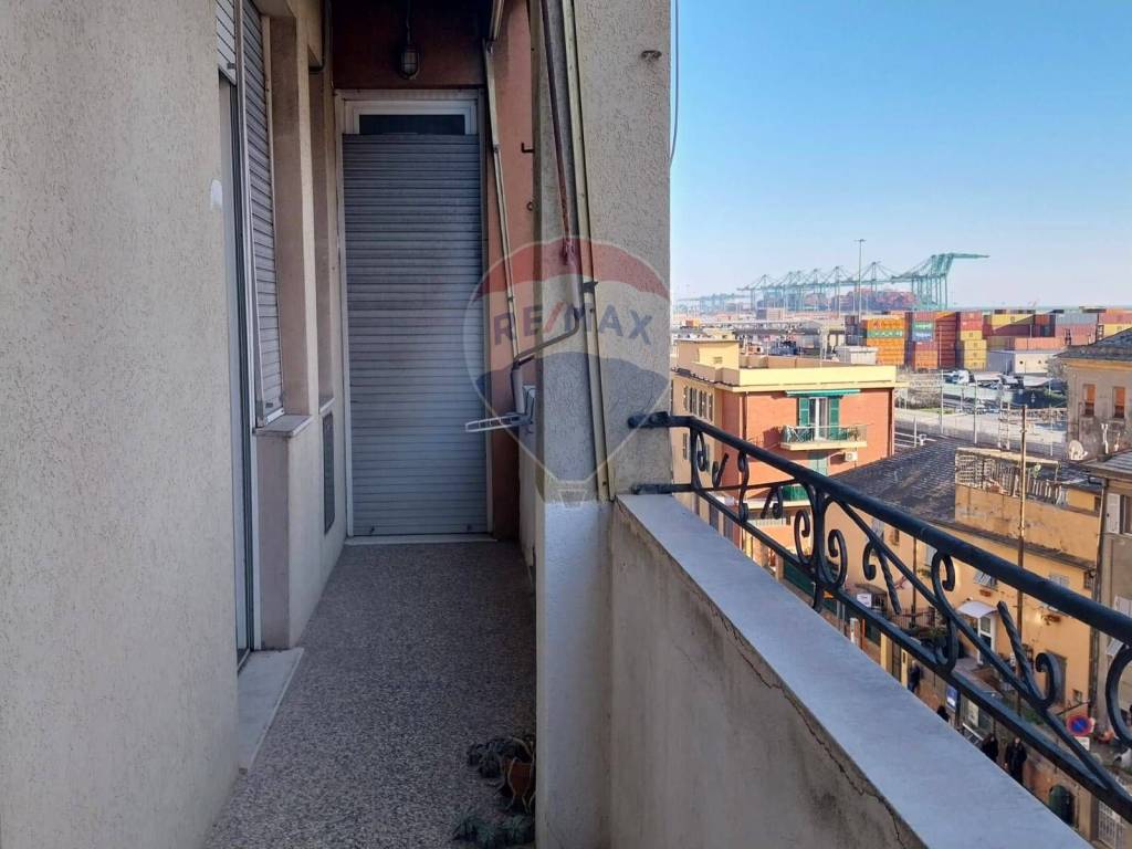 Appartamento a Genova in Via Voltri, 9 - Foto 3