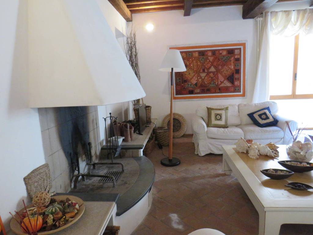 Casa indipendente a Pietrasanta in Via Padre Eugenio Barsanti, 27 - Foto 4