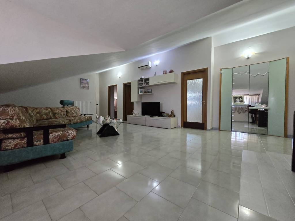 Attico / mansarda a Santa maria capua vetere in Via del Lavoro - Foto 2