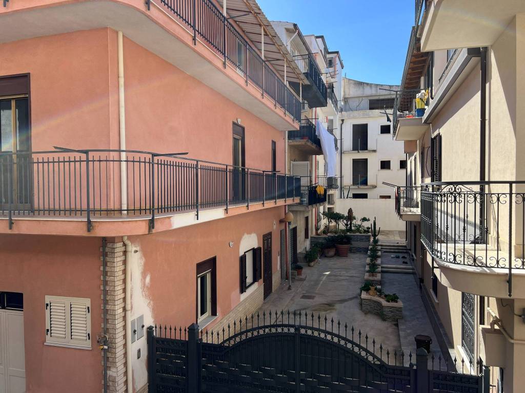 Casa indipendente a Altavilla milicia in Via Nazario Sauro, 42 - Foto 2