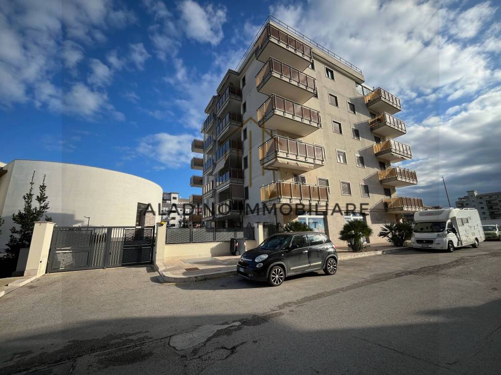 Box / garage a Trani - Foto 4