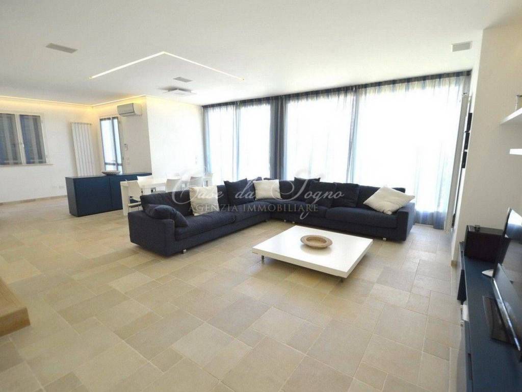 Villa a Forte dei marmi in Via Amilcare Ponchielli - Foto 3