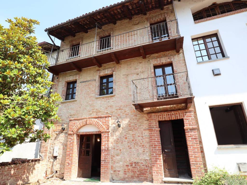 Casa indipendente a Cisterna d'asti in Frazione San Matteo Cassigliane, 41 - Foto 3