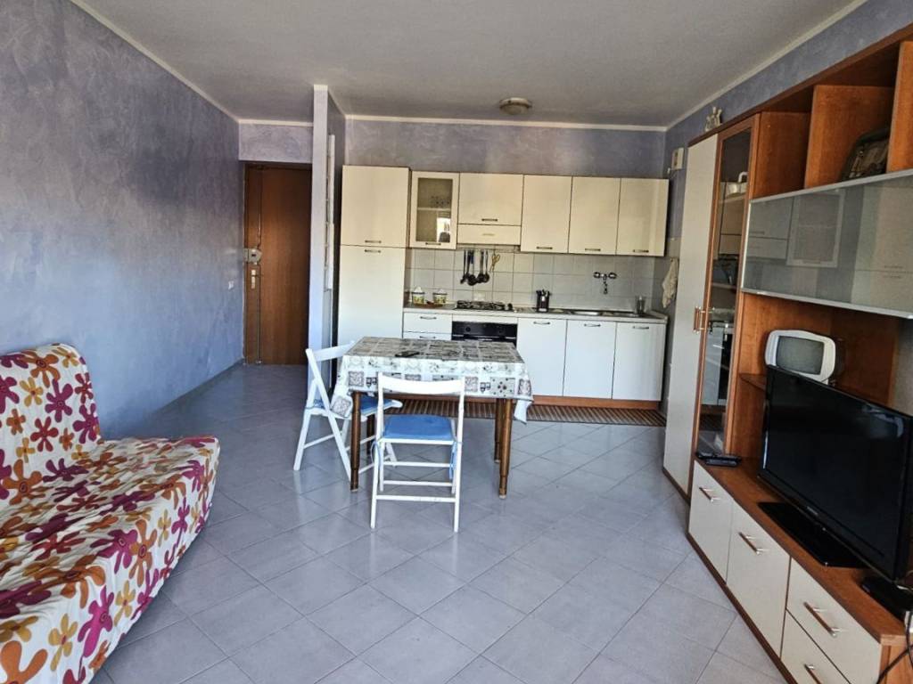 Appartamento a Latina in Strada Foce Verde, 21 - Foto 2