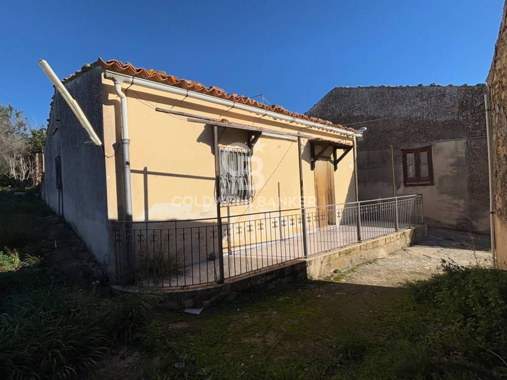 Casa indipendente a Chiaramonte gulfi in C.da Mortilla - Foto 2