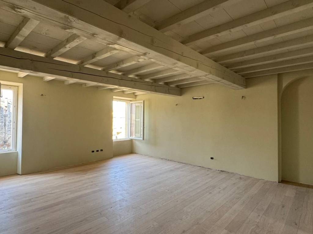 Appartamento a Mantova in Via Carlo Cocastelli - Foto 2