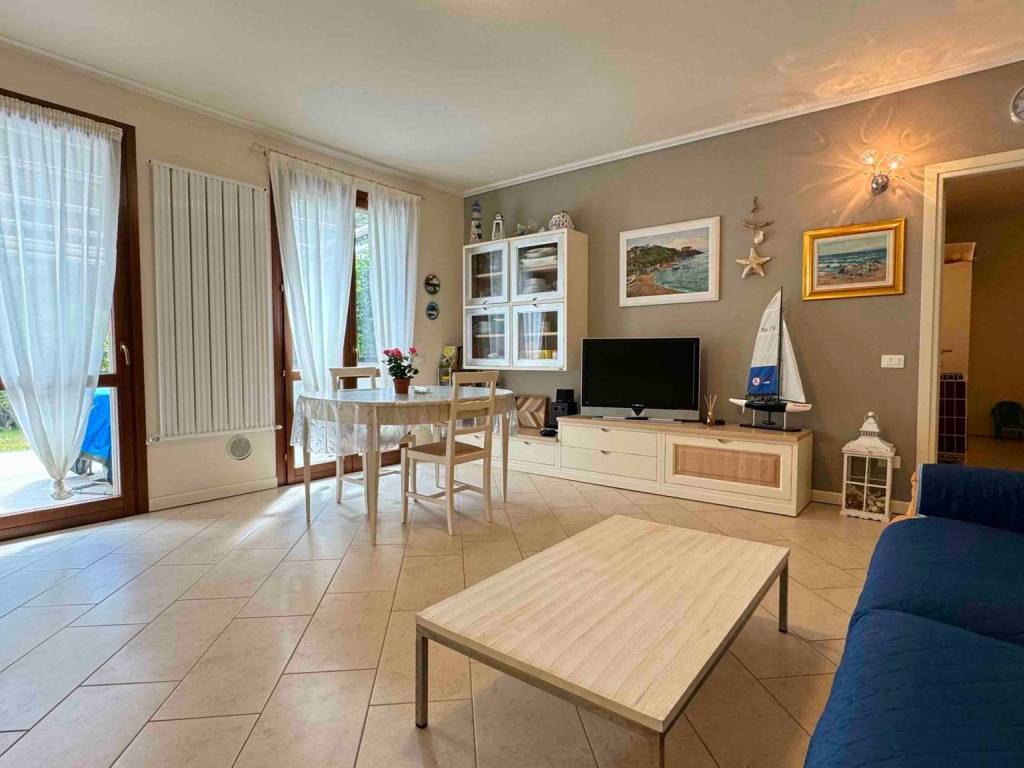 Appartamento a Rosignano marittimo in Via Ofanto, 5 - Foto 3