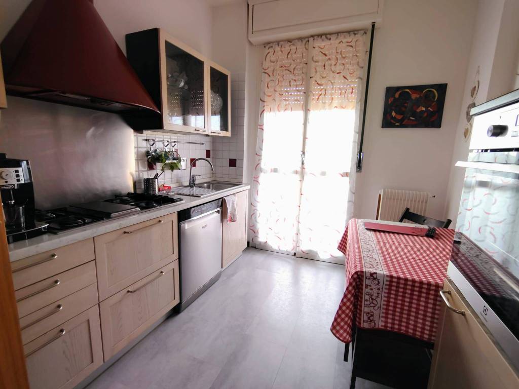 Appartamento a Reggio emilia in Via Luigi Sani - Foto 2