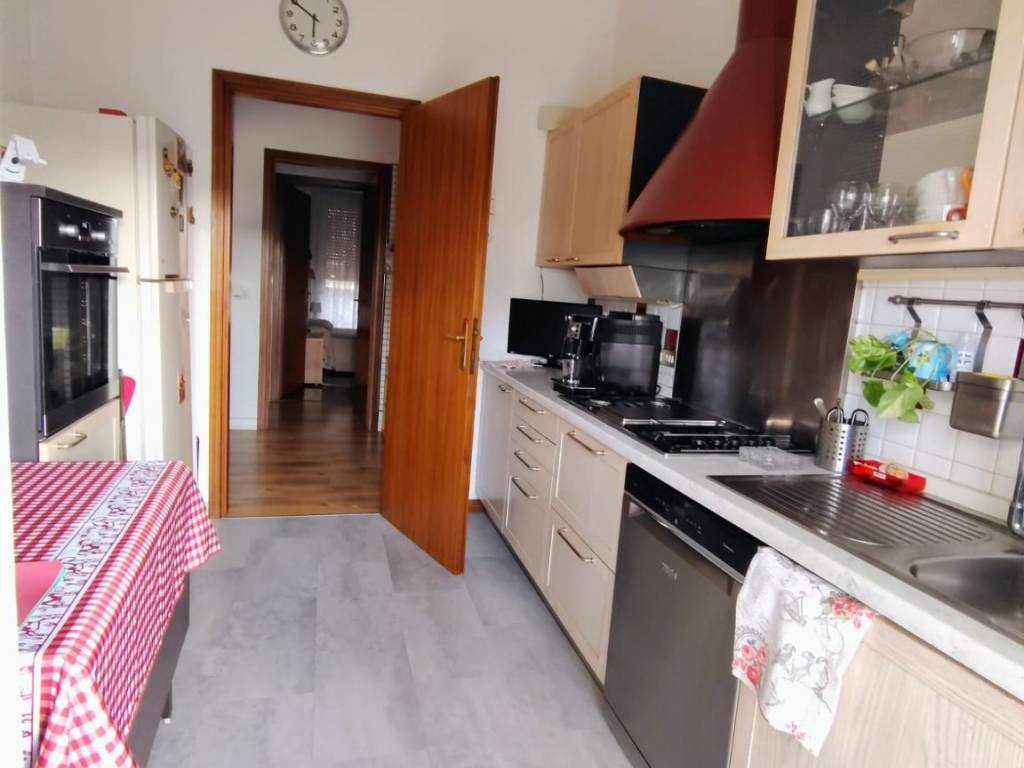 Appartamento a Reggio emilia in Via Luigi Sani - Foto 4