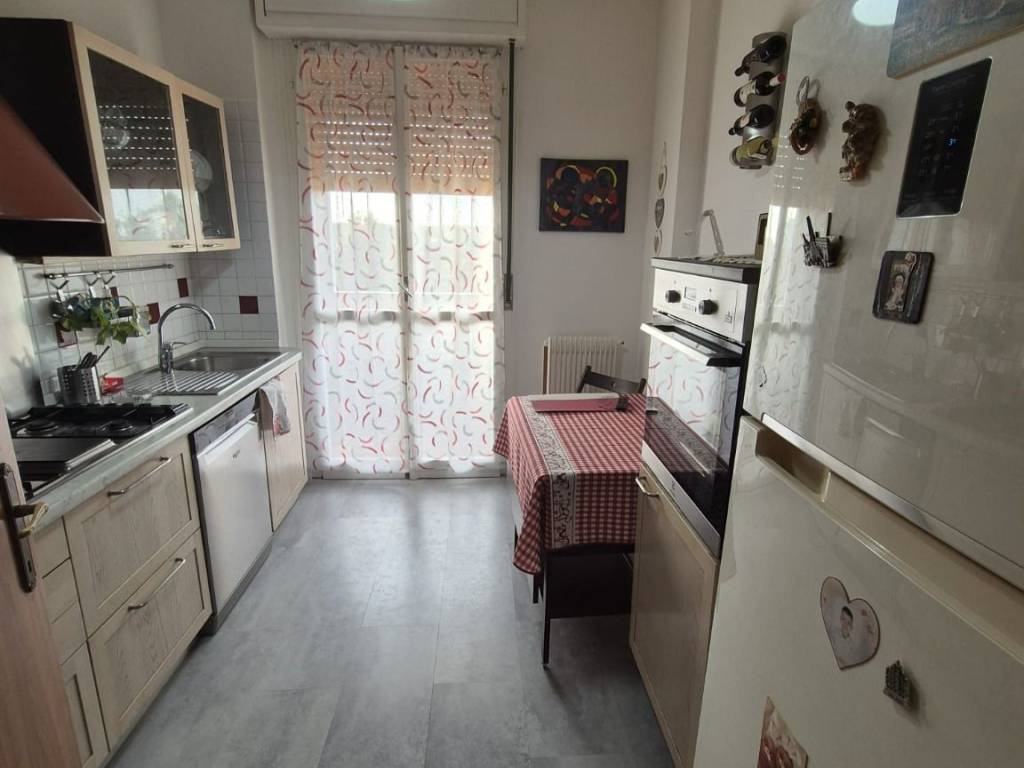 Appartamento a Reggio emilia in Via Luigi Sani - Foto 5