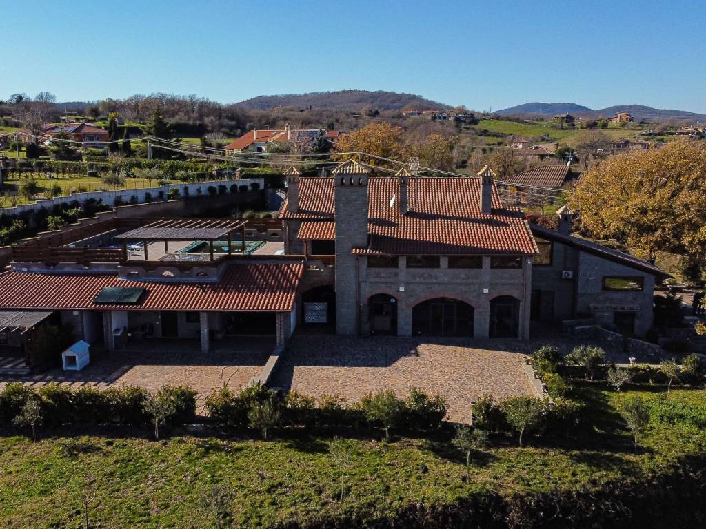 Villa a Monterosi in Via degli Uccelletti - Foto 2