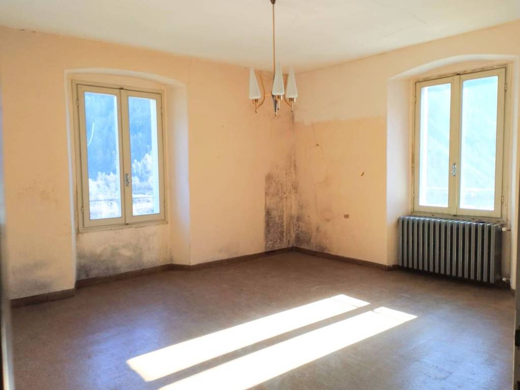 Appartamento a Chiesa in valmalenco in Via Franco Sampietro, 20 - Foto 2