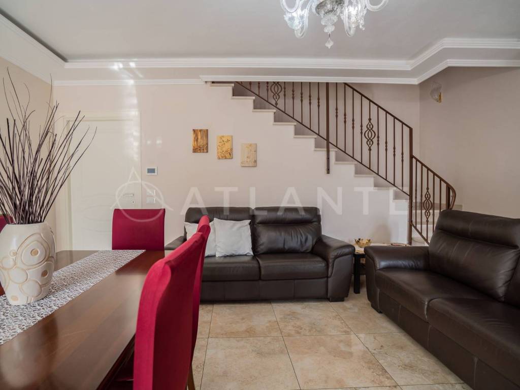 Villa a Roverbella in Via Massimiliano Custoza, 67 - Foto 4