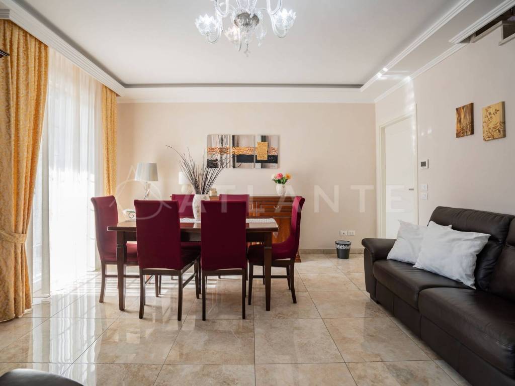 Villa a Roverbella in Via Massimiliano Custoza, 67 - Foto 5