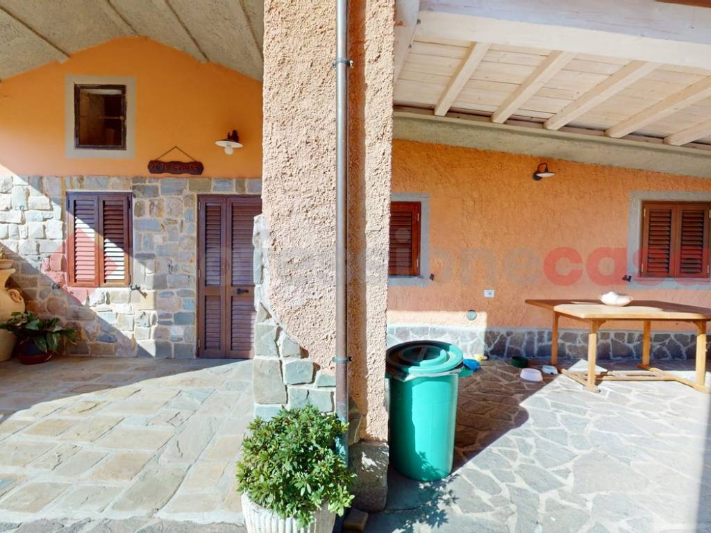 Casa indipendente a Vagli sotto in Via Riscone Vagli di Sopra, 3 - Foto 2