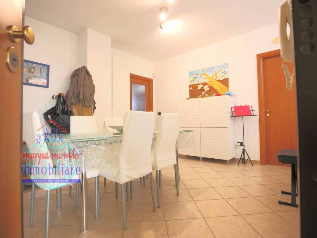 Appartamento a Cento in VIA GIULIANO FAUSTO, 31 - Foto 2