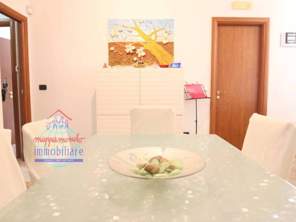 Appartamento a Cento in VIA GIULIANO FAUSTO, 31 - Foto 4