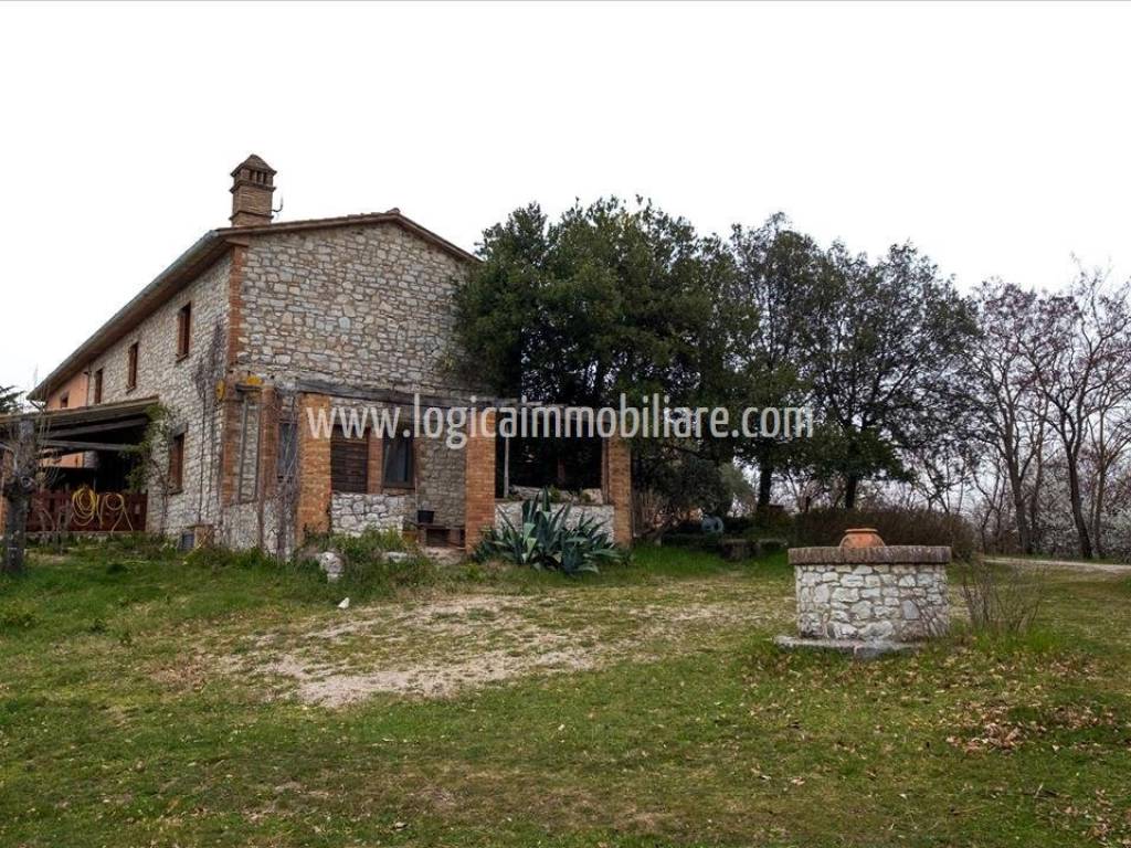 Rustico / casale a Gubbio in SP206 - Foto 4