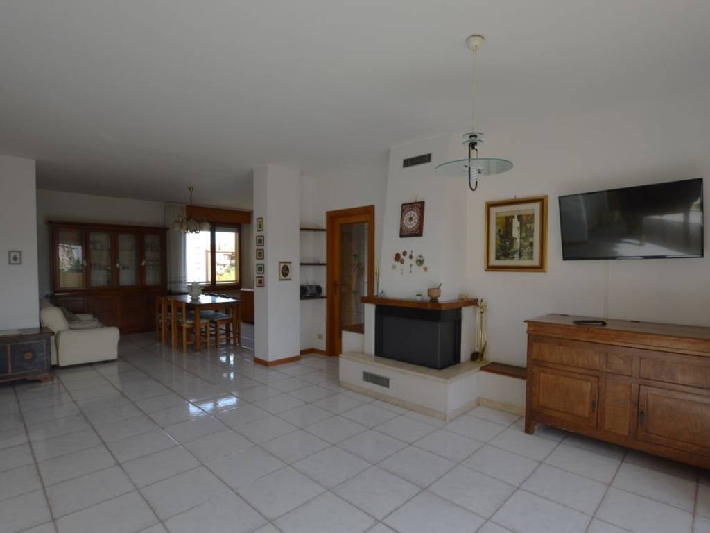 Appartamento a Jesi in Via Fausto Coppi - Foto 3
