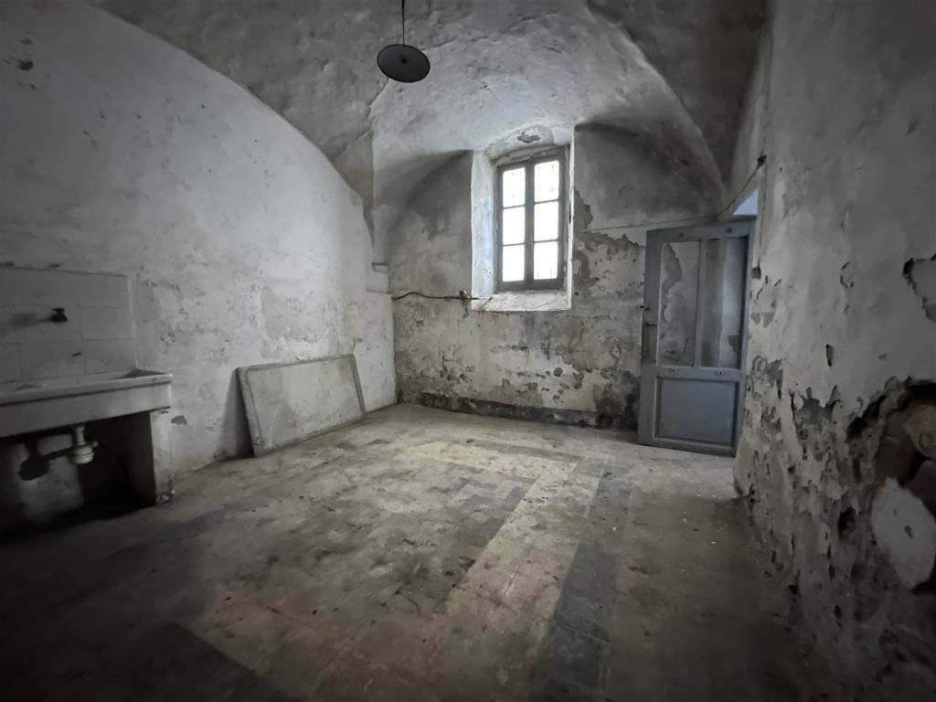 Appartamento a Spotorno in Vico Balilla - Foto 3
