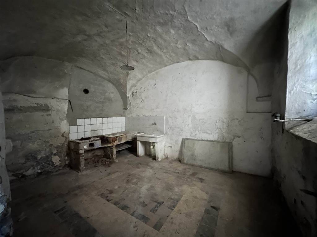 Appartamento a Spotorno in Vico Balilla - Foto 4