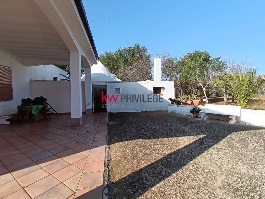 Villa a Ostuni in Contrada Rapidacioccia SNC - Foto 3