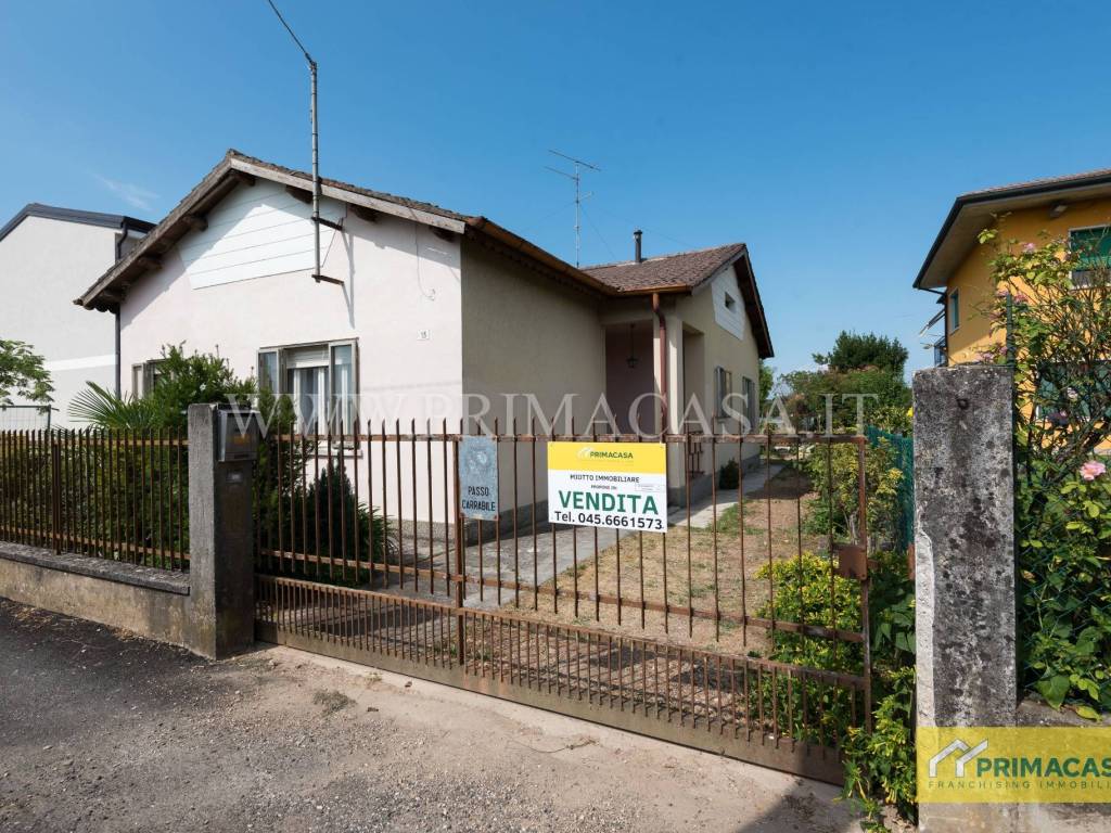 Villa a Verona in Via Ercole d'Este, 13 - Foto 4
