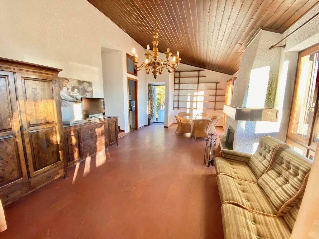 Villa a Luino in Via Torretta - Foto 2