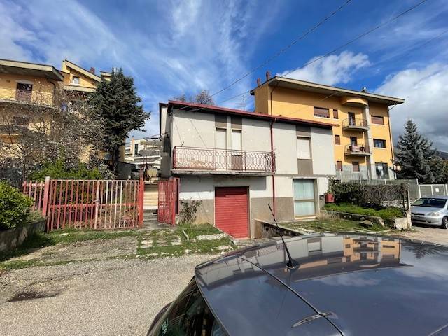 Villa a Avezzano in Via Socrate, 4 - Foto 3