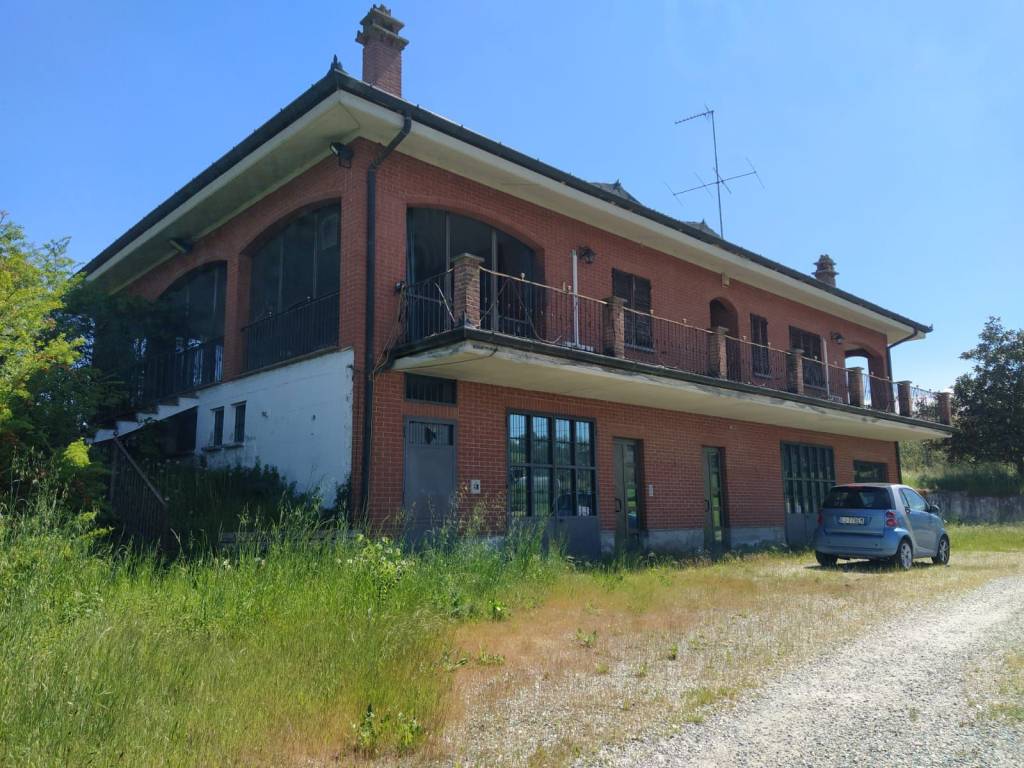 Villa a Rocchetta tanaro in Via Sant'Emiliano - Foto 2