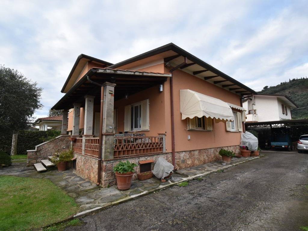 Villa a Pietrasanta in Via Marchetti, 20 - Foto 4