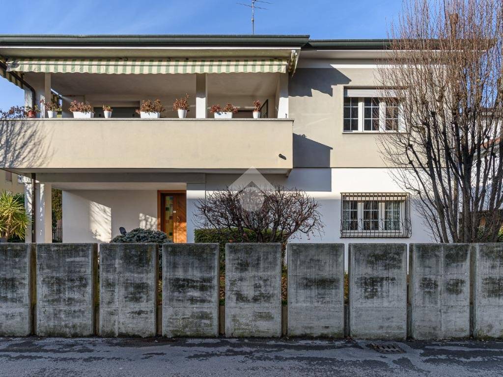 Villa a Vicenza in Via Gaetano Giardino, 7 - Foto 2